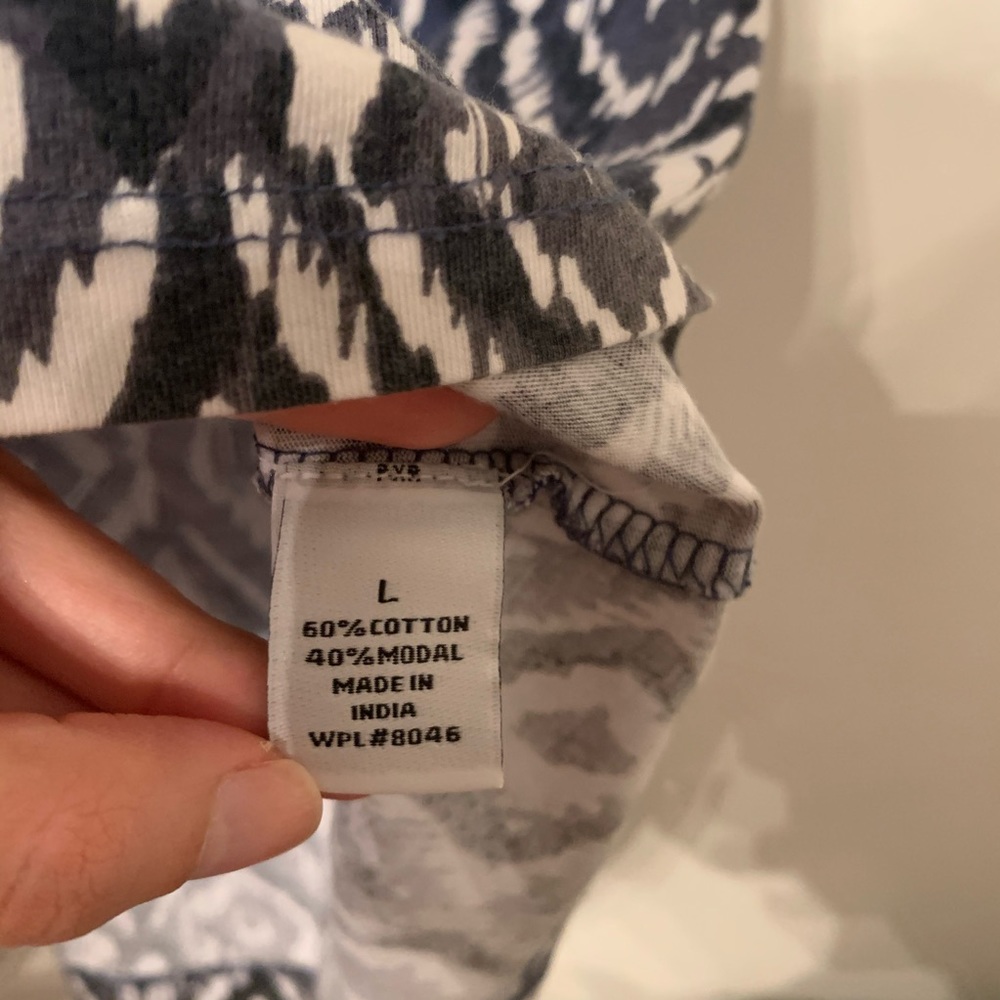 Blue & White Tribal Blouse - Picture 7 of 8
